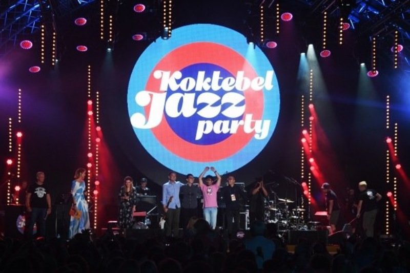 «Баттл пианистов» прошел в Коктебеле на фестивале Koktebel Jazz Party