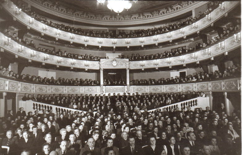 195 лет. Здание Малого театра отмечает юбилей