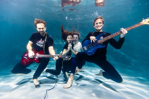 концерт под водой